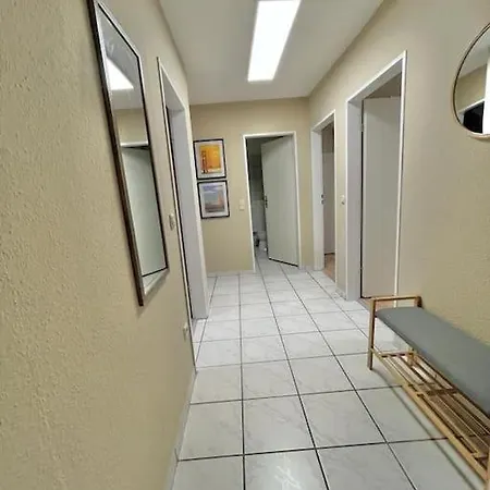 Apartment 85/7 *